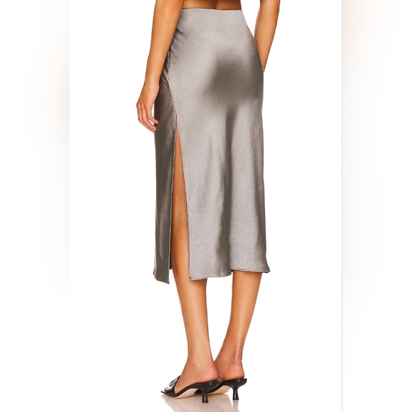 12. NWT L'ACADEMIE TABITHA SKIRT IN SLATE GRAY - Picture 2 of 10